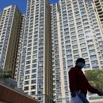 香港新冠疫情無法控制後，這一新樓盤卻造成關心